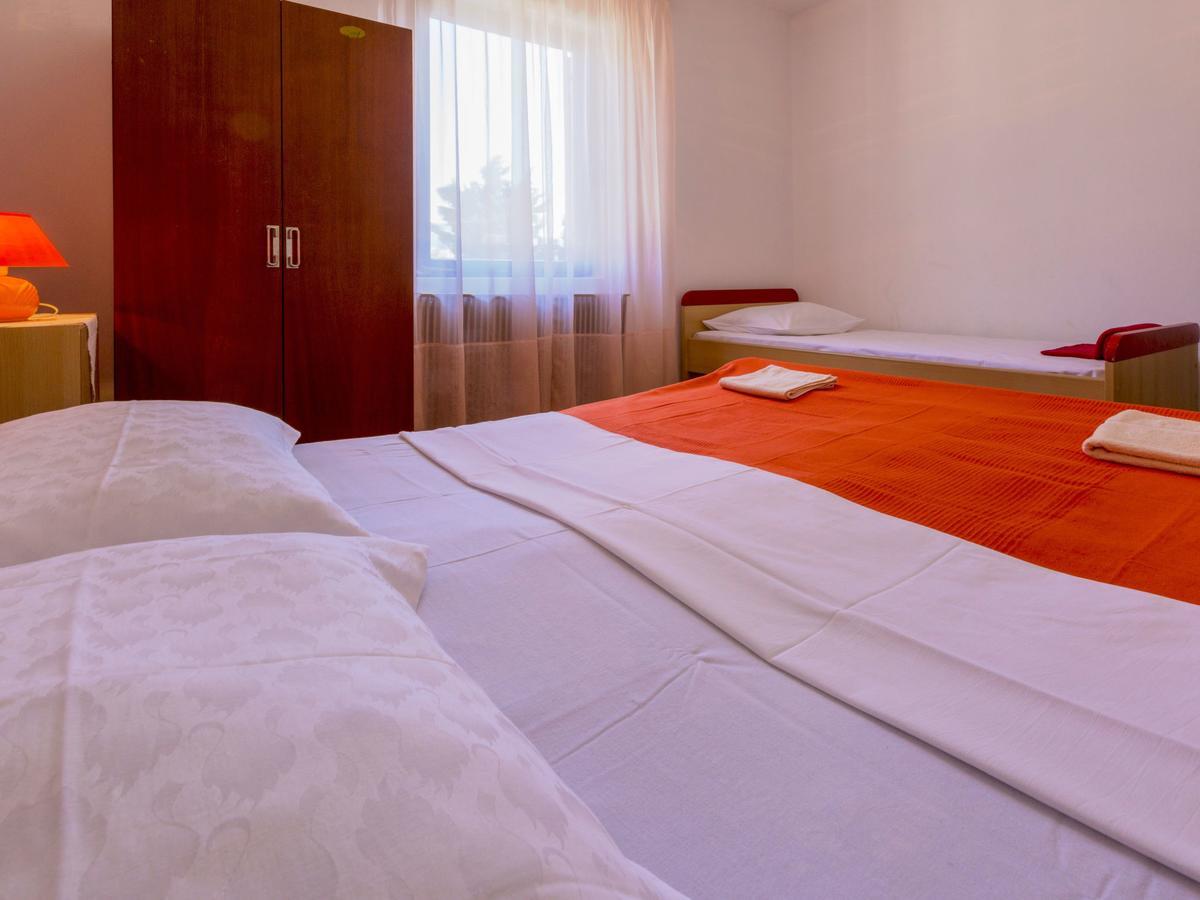Apartment In Novi Vinodolski 15274 Povile Kültér fotó